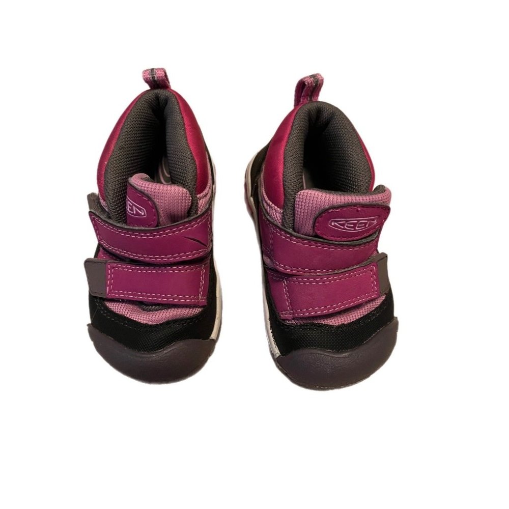 Keens toddler size 6 pink shoes